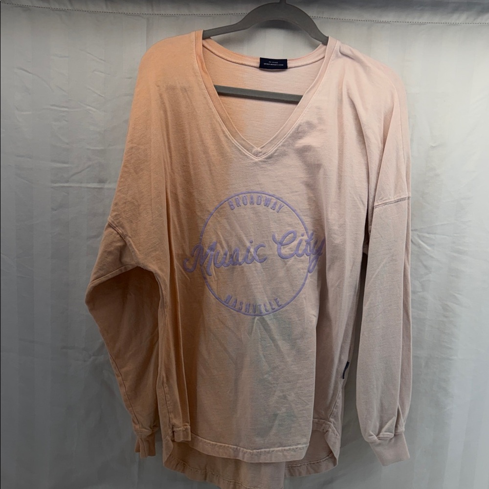 Women's Pink V-Neck Top‎